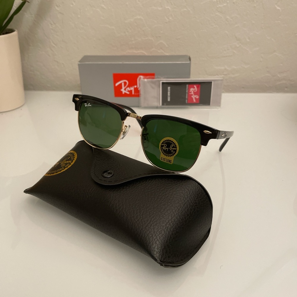 Ray-Ban Clubmaster Black and Gold Sunglasses with Green G-15 Lenses
